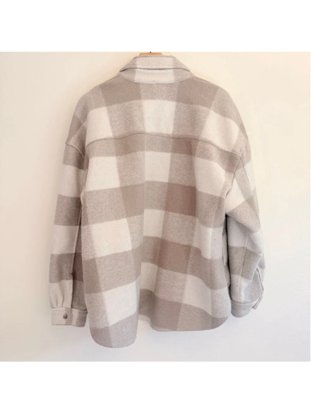 Abercrombie & Fitch Men’s Plaid Gray/Cream Shacket Size XL